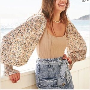 Promesa Puff Sleeve Bodysuit in Ribbed Beige and Floral Print